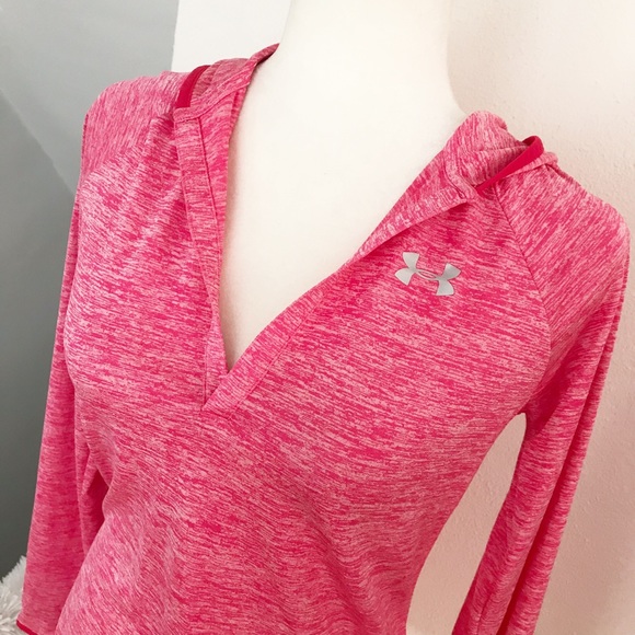 Under Armour Hooded Henley NWT ✨ - Picture 2 of 6
